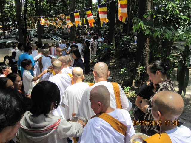 Phật giáo Nguyên Thủy tổ chức Đại lễ Vesak 2012