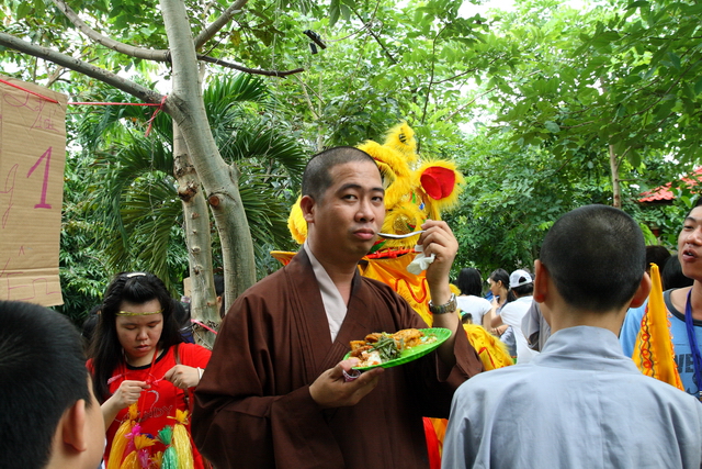Đồng Nai: Mãi nhớ phiên chợ quê hương tại khóa tu mùa hè “Gieo hạt từ tâm” chùa Thiên Chánh