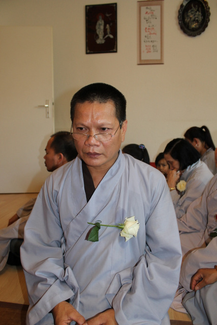 Lễ &quot;Bông Hồng Cài Áo&quot; ở Wilhelmshaven, Đức Quốc