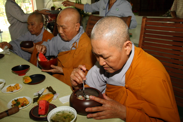 Đồng Nai: Chùm ảnh trại Hạnh ngành Nữ - Hoành tráng với phiên chợ quê hương