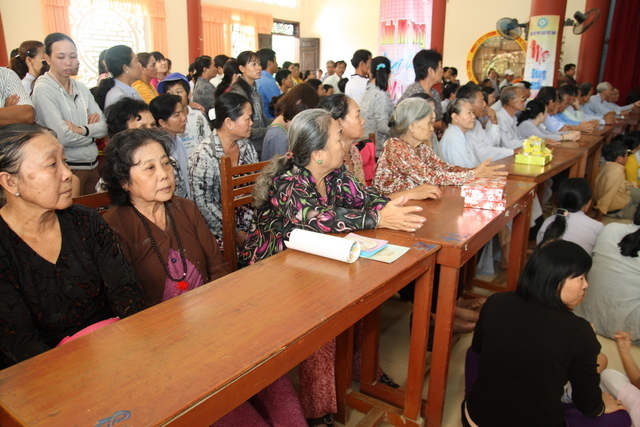 Đồng tháp: Đại lễ Vu lan báo hiếu, mừng thọ cho hơn 200 cụ cao niên