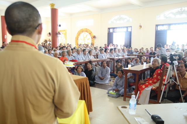 Đồng tháp: Đại lễ Vu lan báo hiếu, mừng thọ cho hơn 200 cụ cao niên