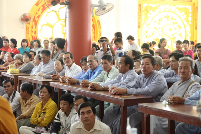 Đồng tháp: Đại lễ Vu lan báo hiếu, mừng thọ cho hơn 200 cụ cao niên