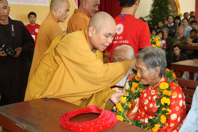 Đồng tháp: Đại lễ Vu lan báo hiếu, mừng thọ cho hơn 200 cụ cao niên