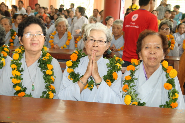 Đồng tháp: Đại lễ Vu lan báo hiếu, mừng thọ cho hơn 200 cụ cao niên