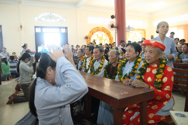 Đồng tháp: Đại lễ Vu lan báo hiếu, mừng thọ cho hơn 200 cụ cao niên