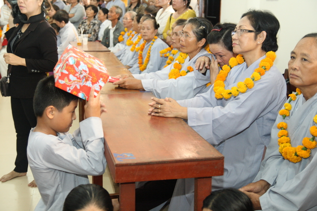 Đồng tháp: Đại lễ Vu lan báo hiếu, mừng thọ cho hơn 200 cụ cao niên