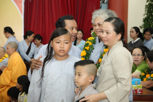 Đồng tháp: Đại lễ Vu lan báo hiếu, mừng thọ cho hơn 200 cụ cao niên