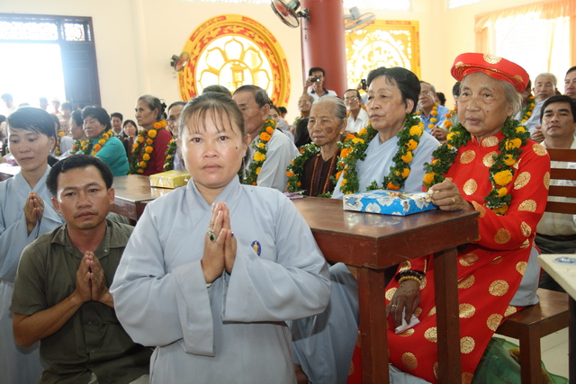 Đồng tháp: Đại lễ Vu lan báo hiếu, mừng thọ cho hơn 200 cụ cao niên
