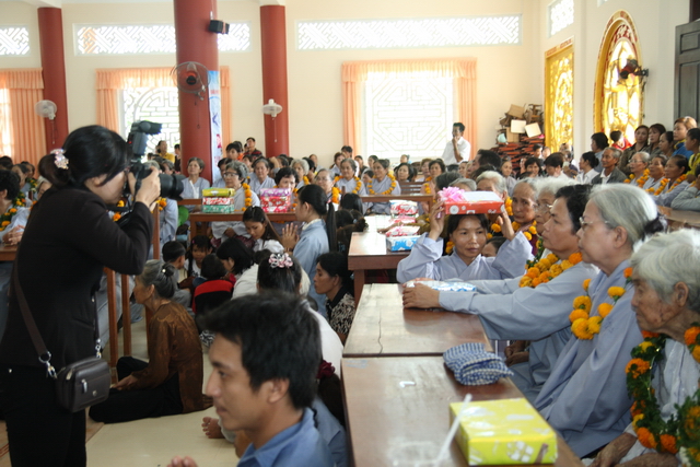 Đồng tháp: Đại lễ Vu lan báo hiếu, mừng thọ cho hơn 200 cụ cao niên