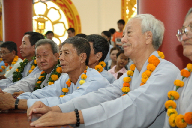 Đồng tháp: Đại lễ Vu lan báo hiếu, mừng thọ cho hơn 200 cụ cao niên