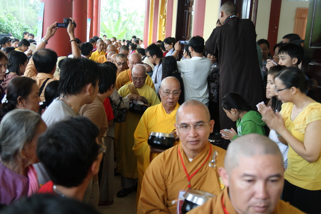 Đồng tháp: Đại lễ Vu lan báo hiếu, mừng thọ cho hơn 200 cụ cao niên