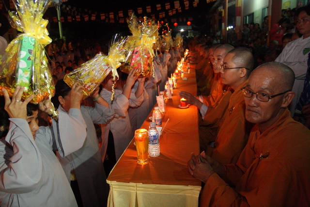 Tiền giang: Đại lễ Vu lan Báo hiếu tại chùa Kim Linh I