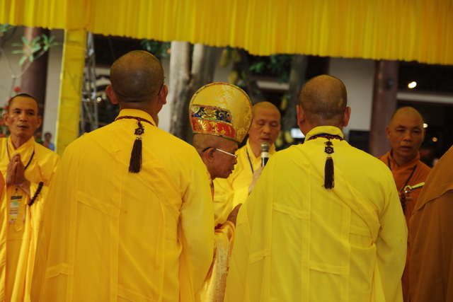 Tang lễ HT. Thích Minh Châu: Lễ Sái tịnh Bảo tháp