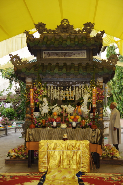 Tang lễ HT. Thích Minh Châu: Lễ Sái tịnh Bảo tháp