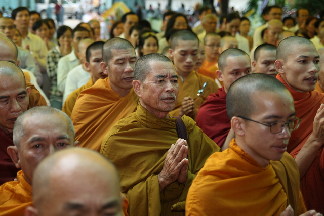 Chùm ảnh: Các đoàn viếng tang lễ HT. Thích Minh Châu - Chiều 04/09/2012