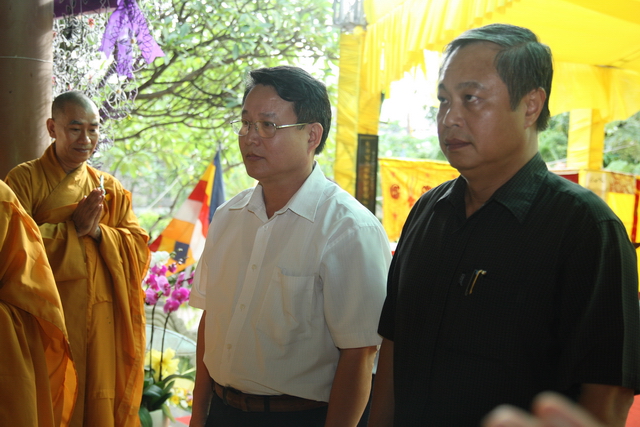 Chùm ảnh: Các đoàn viếng tang lễ HT. Thích Minh Châu - Chiều 04/09/2012