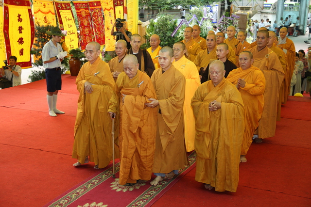 Chùm ảnh: Các đoàn viếng tang lễ HT. Thích Minh Châu - Chiều 04/09/2012