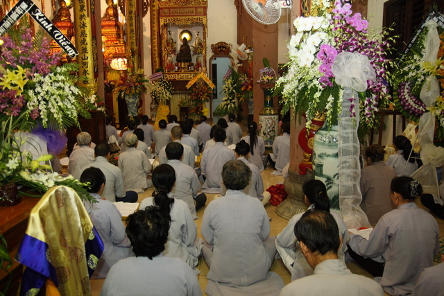 Chùm ảnh: Các đoàn viếng tang lễ HT. Thích Minh Châu - Chiều 04/09/2012
