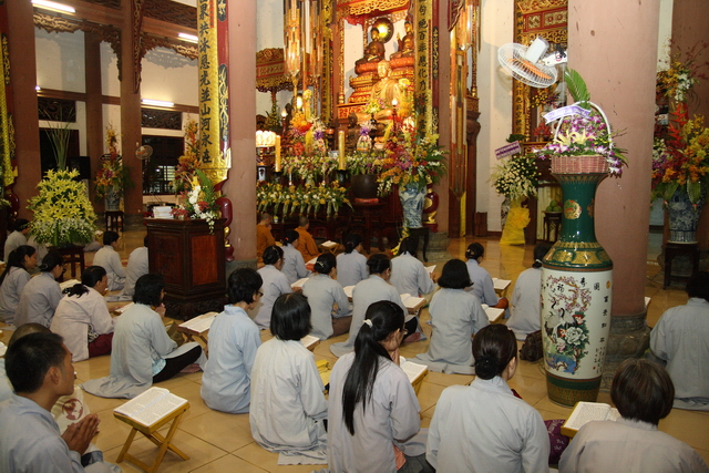 Chùm ảnh: Các đoàn viếng tang lễ HT. Thích Minh Châu - Chiều 04/09/2012