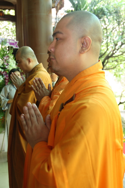 Chùm ảnh: Các đoàn viếng tang lễ HT. Thích Minh Châu - Sáng 05/09/2012