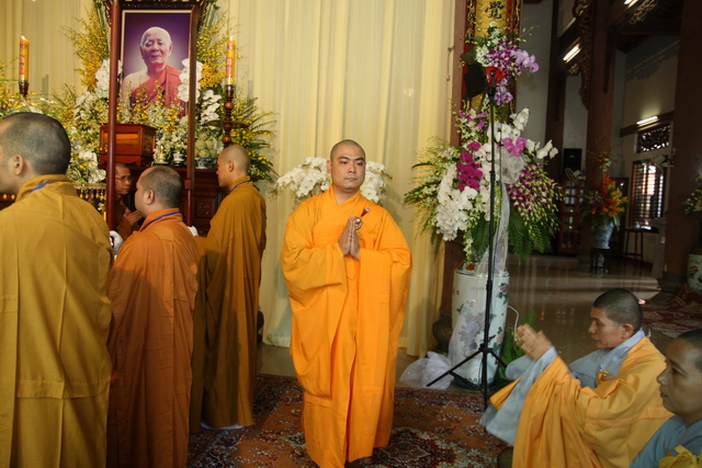 Chùm ảnh: Các đoàn viếng tang lễ HT. Thích Minh Châu - Sáng 05/09/2012