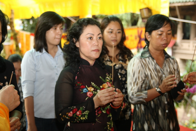 Chùm ảnh: Các đoàn viếng tang lễ HT. Thích Minh Châu - Sáng 05/09/2012