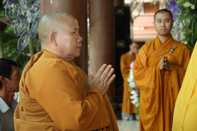 Chùm ảnh: Các đoàn viếng tang lễ HT. Thích Minh Châu - Sáng 05/09/2012
