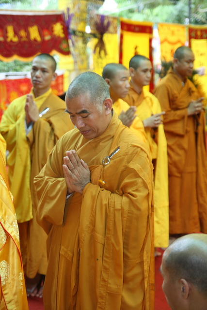 Chùm ảnh: Các đoàn viếng tang lễ HT. Thích Minh Châu - Sáng 05/09/2012
