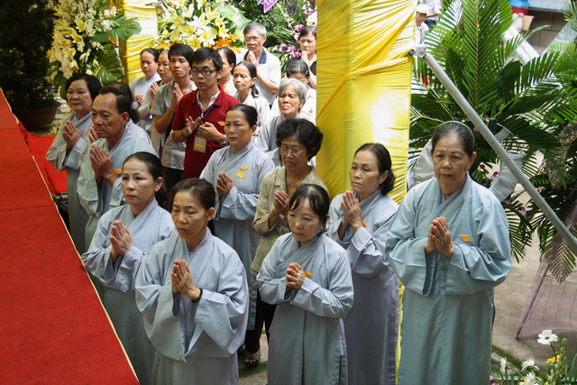 Chùm ảnh: Các đoàn viếng tang lễ HT. Thích Minh Châu - Sáng 05/09/2012