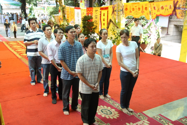 Chùm ảnh: Các đoàn viếng tang lễ HT. Thích Minh Châu - Sáng 05/09/2012