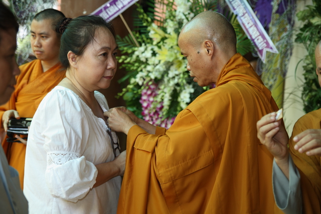 Chùm ảnh: Các đoàn viếng tang lễ HT. Thích Minh Châu - Sáng 05/09/2012