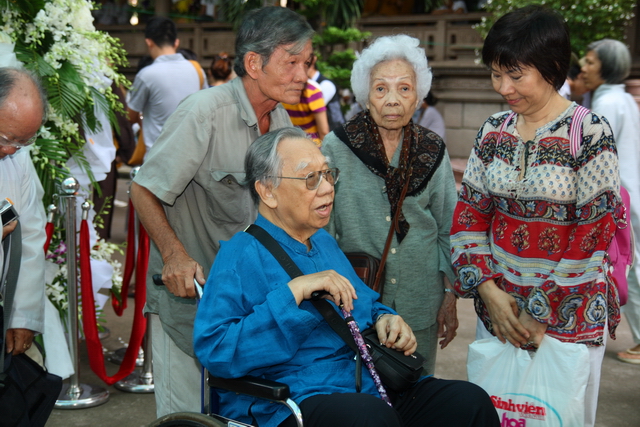 Chùm ảnh: Các đoàn viếng tang lễ HT. Thích Minh Châu - Chiều 05/09/2012