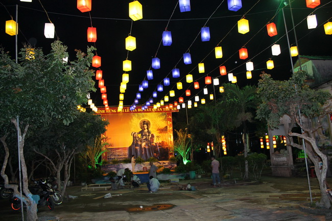 Lễ vía Bồ Tát Quán Thế Âm tại chùa Phước Sơn