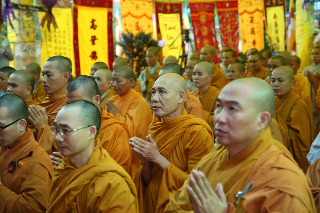 Chùm ảnh: Các đoàn viếng tang lễ HT. Thích Minh Châu - Chiều 05/09/2012