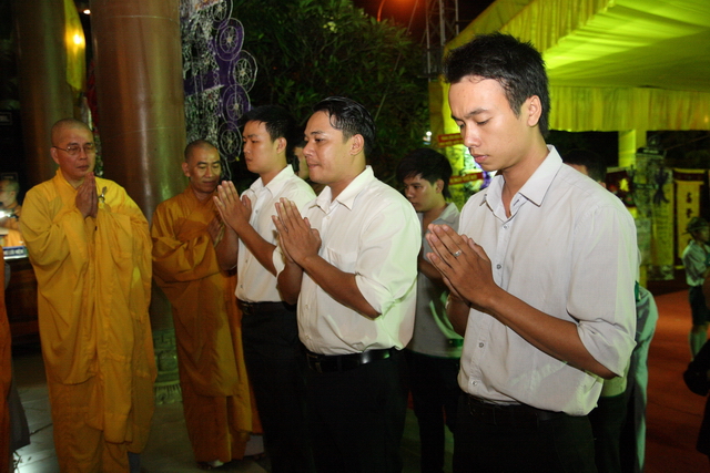 Chùm ảnh: Các đoàn viếng tang lễ HT. Thích Minh Châu - Chiều 05/09/2012