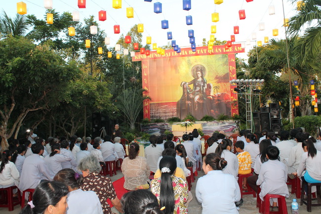 Lễ vía Bồ Tát Quán Thế Âm tại chùa Phước Sơn