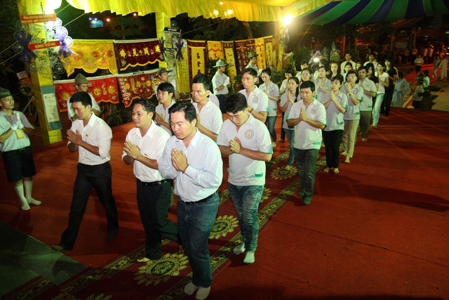 Chùm ảnh: Các đoàn viếng tang lễ HT. Thích Minh Châu - Chiều 05/09/2012