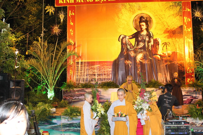 Lễ vía Bồ Tát Quán Thế Âm tại chùa Phước Sơn