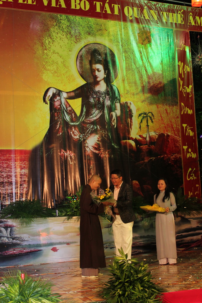Lễ vía Bồ Tát Quán Thế Âm tại chùa Phước Sơn