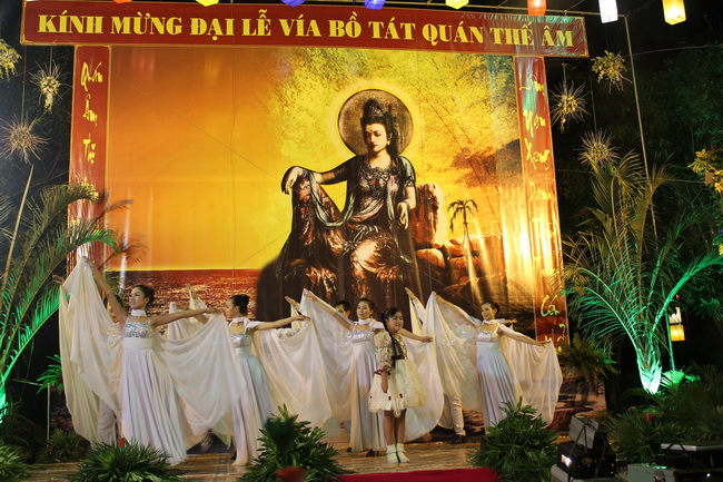 Lễ vía Bồ Tát Quán Thế Âm tại chùa Phước Sơn