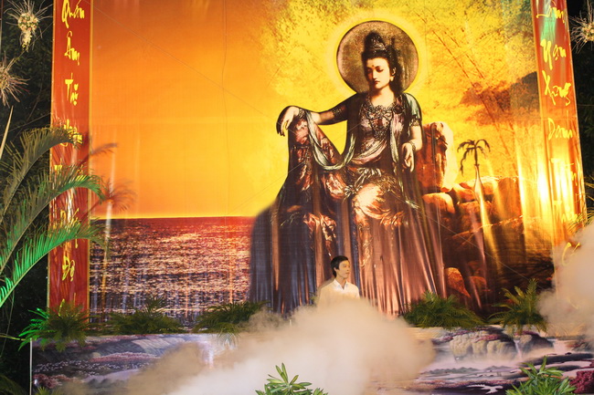 Lễ vía Bồ Tát Quán Thế Âm tại chùa Phước Sơn