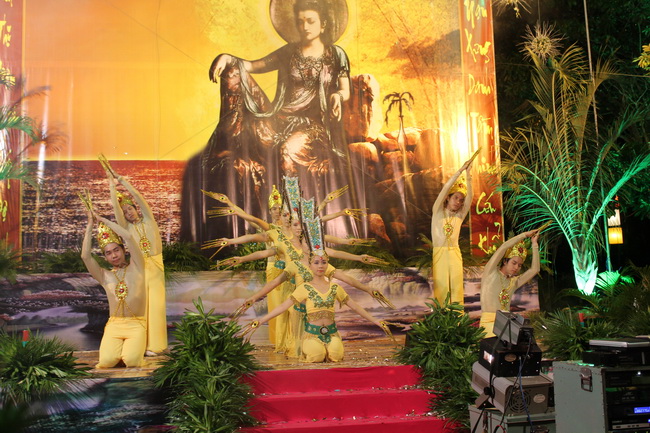 Lễ vía Bồ Tát Quán Thế Âm tại chùa Phước Sơn