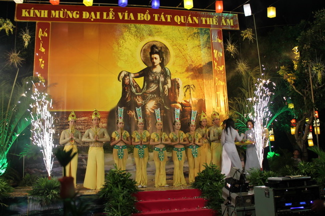 Lễ vía Bồ Tát Quán Thế Âm tại chùa Phước Sơn