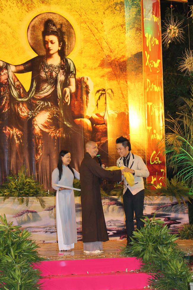 Lễ vía Bồ Tát Quán Thế Âm tại chùa Phước Sơn