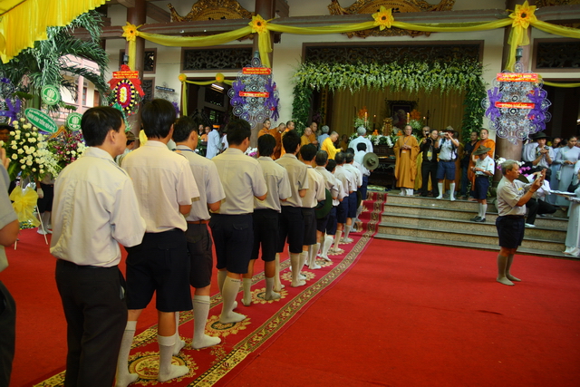 Chùm ảnh: Các đoàn viếng tang lễ HT. Thích Minh Châu - Sáng 06/09/2012