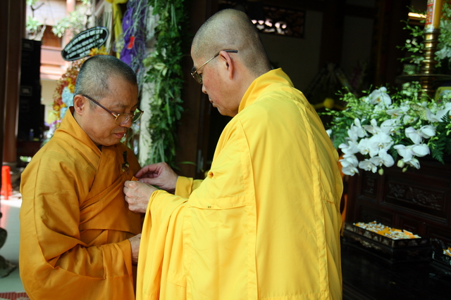 Chùm ảnh: Các đoàn viếng tang lễ HT. Thích Minh Châu - Chiều 06/09/2012
