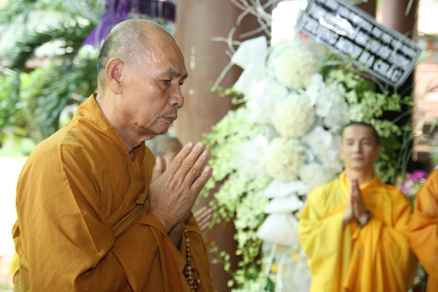 Chùm ảnh: Các đoàn viếng tang lễ HT. Thích Minh Châu - Sáng 07/09/2012
