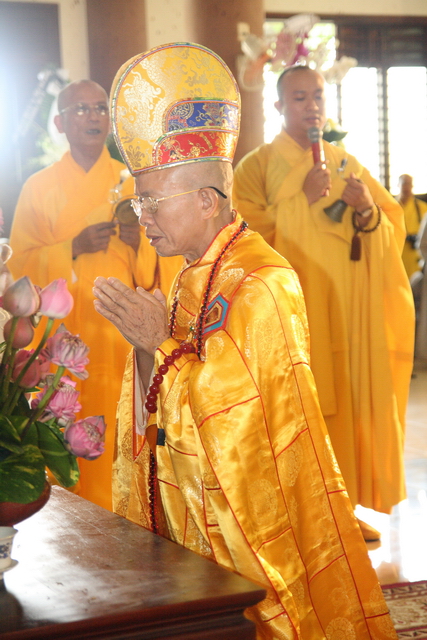 Chùm ảnh: Các đoàn viếng tang lễ HT. Thích Minh Châu - Sáng 07/09/2012