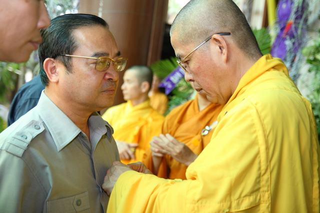 Chùm ảnh: Các đoàn viếng tang lễ HT. Thích Minh Châu - Chiều 07/09/2012 - Phần 1